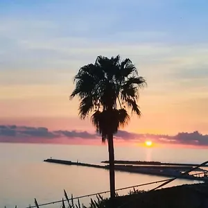 Mediterraneo Travel Bed & Breakfast